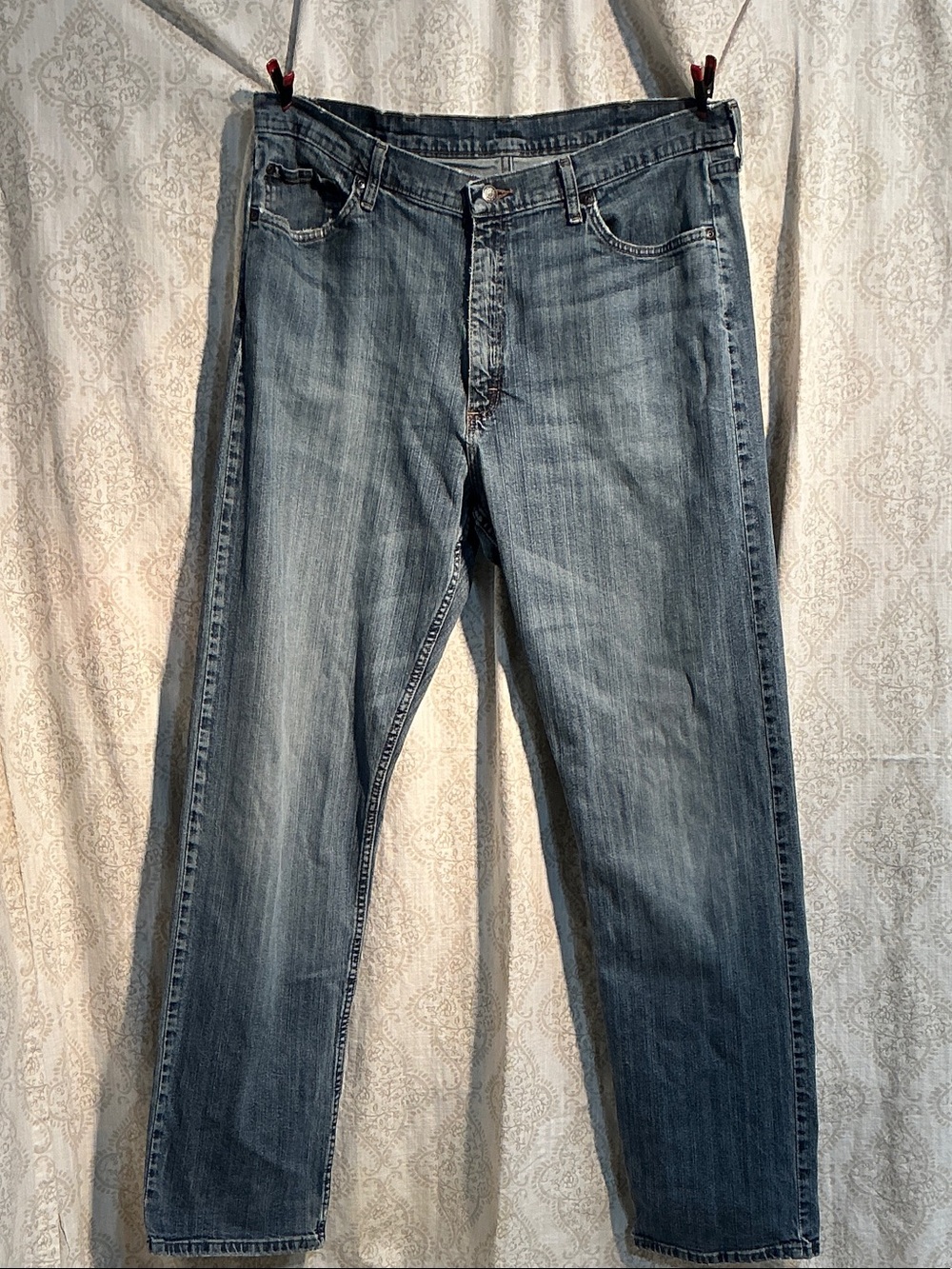 Wrangler Men's Blue Denim Jeans - Classic Straight Fit